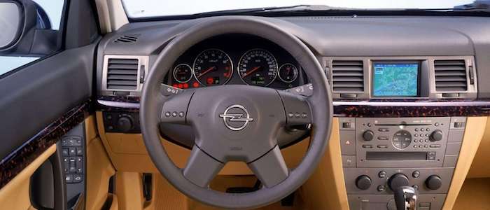 Opel Signum  1.9 CDTi 120