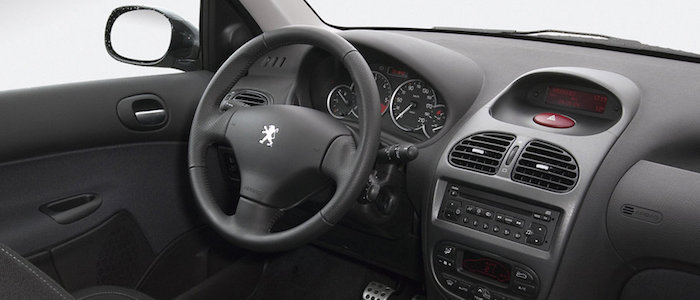 Peugeot 206  1.6-16V