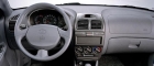 1999 Hyundai Accent (unutrašnjost)